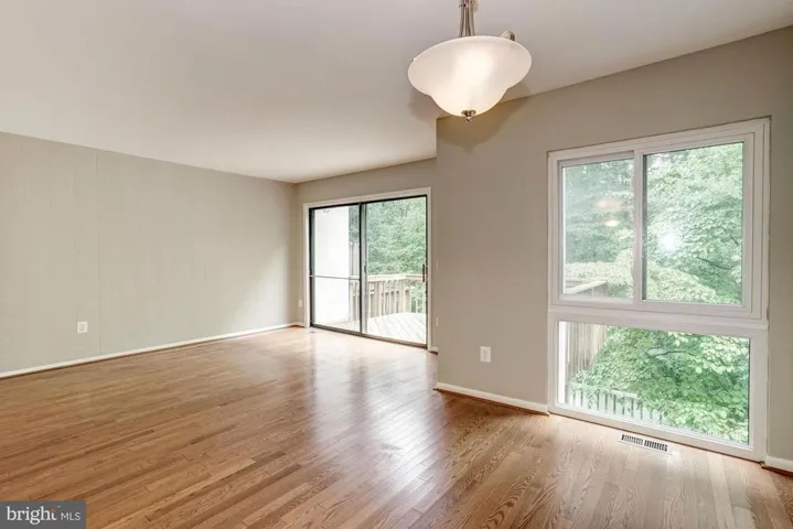 11704 Decade Ct, Reston, Virginia 20191