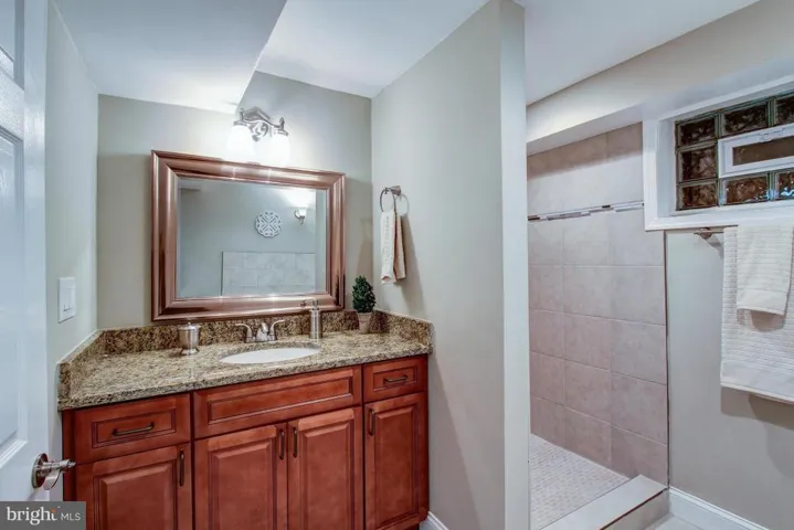 6332 Bren Mar Dr, Alexandria, Virginia 22312