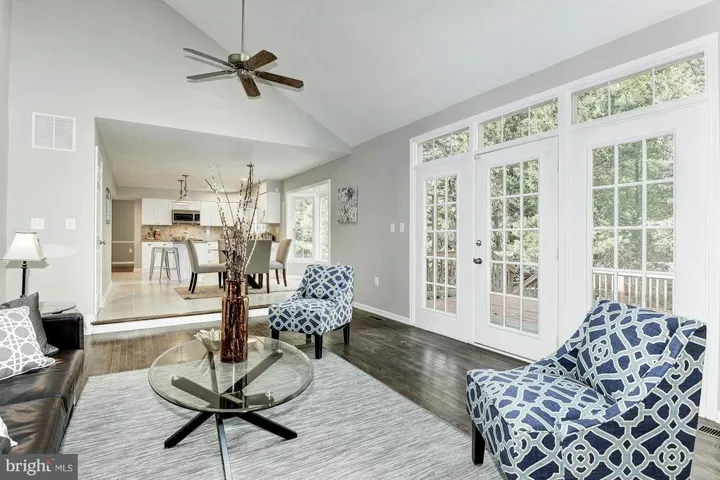 1219 Rowland Dr, Herndon, Virginia 20170