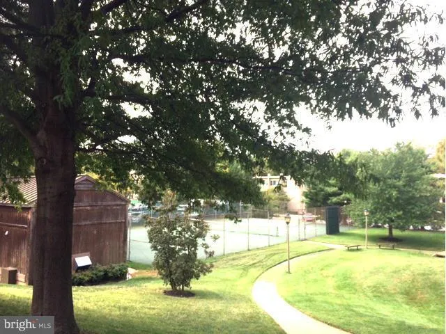 200 Pickett St #706, Alexandria, Virginia 22304