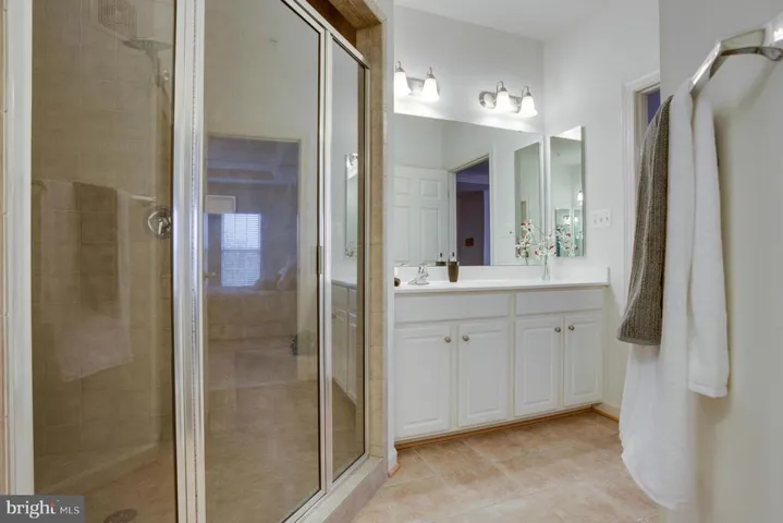 5723 Callcott Way #m, Alexandria, Virginia 22312