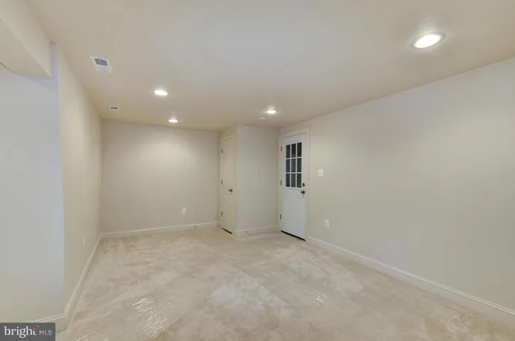 8902 Congress Pl, Landover, Maryland 20785