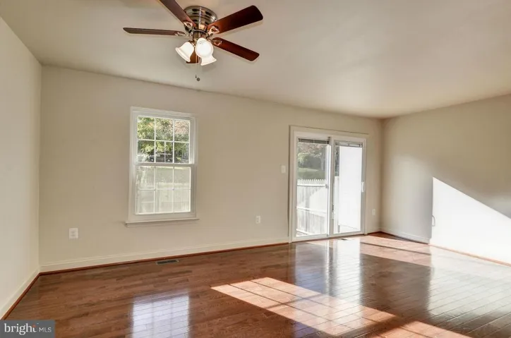 8902 Congress Pl, Landover, Maryland 20785