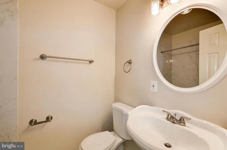 8902 Congress Pl, Landover, Maryland 20785