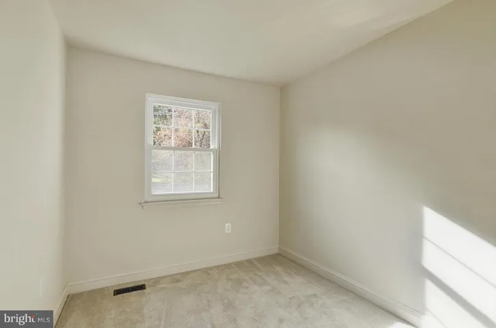 8902 Congress Pl, Landover, Maryland 20785