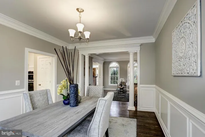 2114 Arrowleaf Dr, Vienna, Virginia 22182