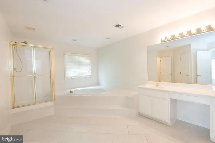 13112 Peach Leaf Pl, Fairfax, Virginia 22030