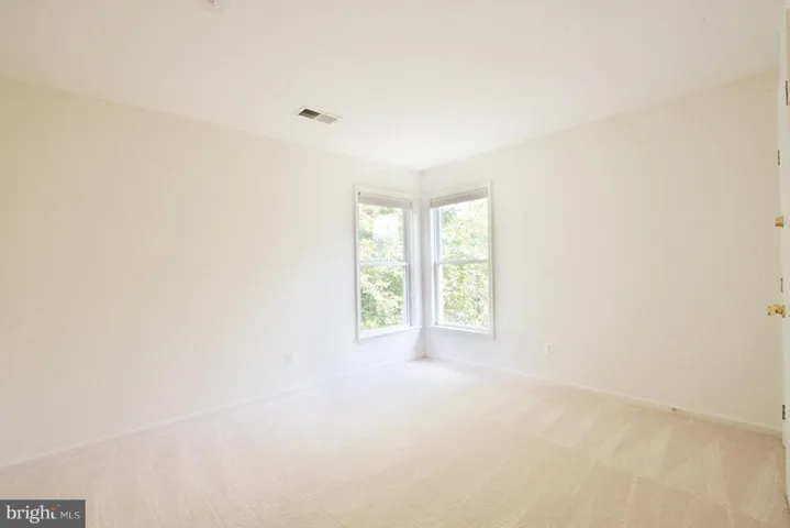 13112 Peach Leaf Pl, Fairfax, Virginia 22030