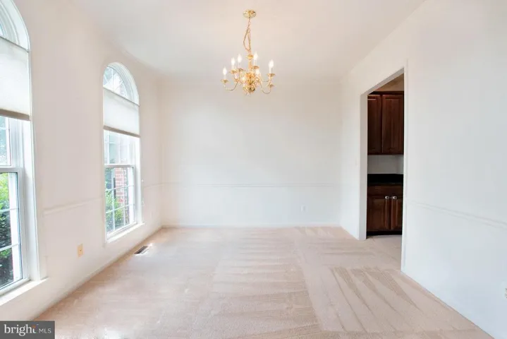 13112 Peach Leaf Pl, Fairfax, Virginia 22030