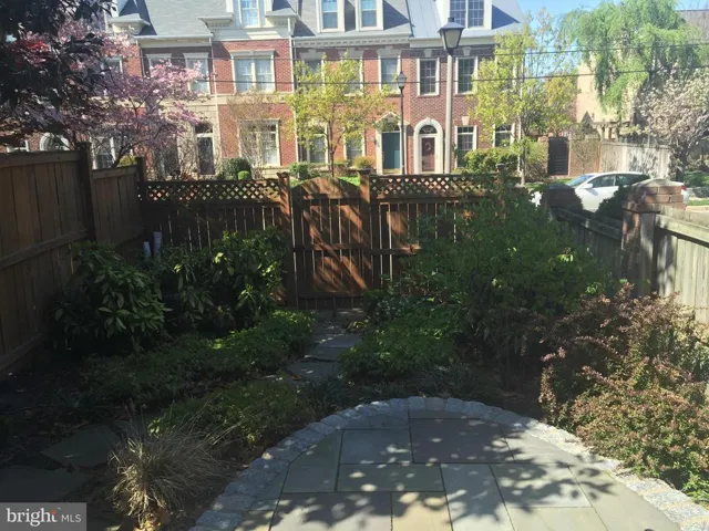 903 Portner Pl, Alexandria, Virginia 22314