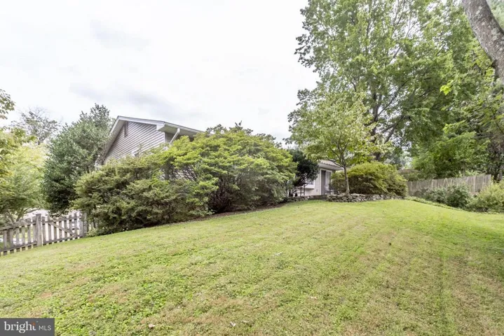 8415 Georgian Way, Annandale, Virginia 22003