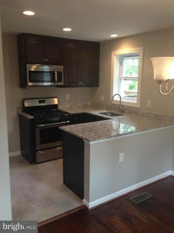 2104 Arlington Ter, Alexandria, Virginia 22303