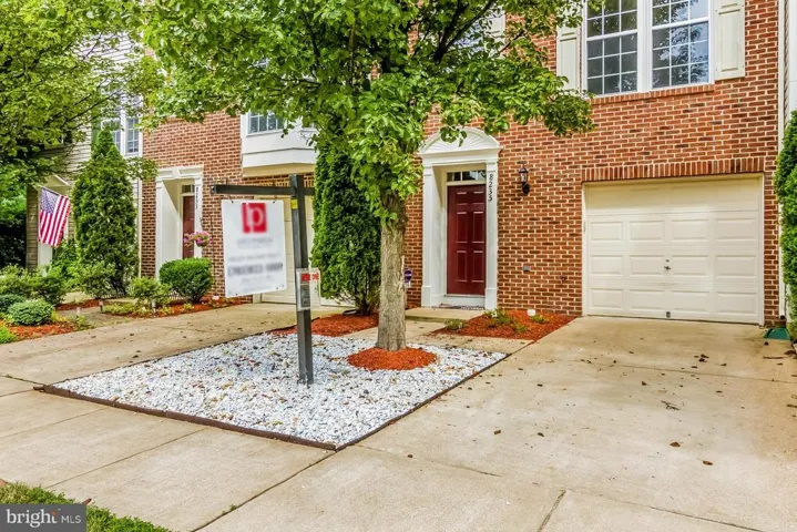 8235 Lamberts Ln, Alexandria, Virginia 22309