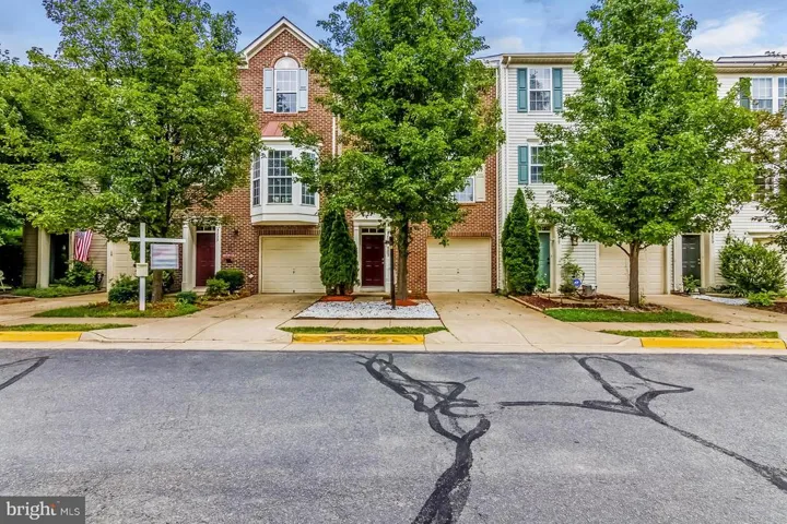 8235 Lamberts Ln, Alexandria, Virginia 22309