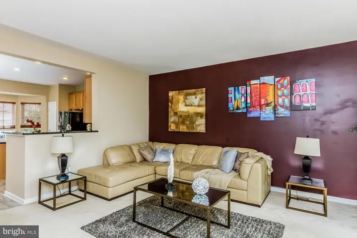 8235 Lamberts Ln, Alexandria, Virginia 22309