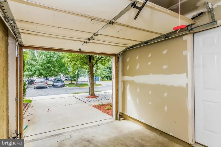 8235 Lamberts Ln, Alexandria, Virginia 22309