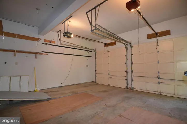 6101 Woodland Stream Dr, Alexandria, Virginia 22310