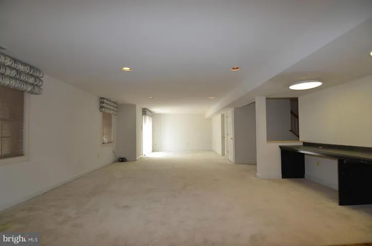 6101 Woodland Stream Dr, Alexandria, Virginia 22310