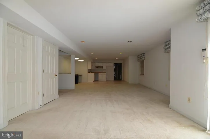 6101 Woodland Stream Dr, Alexandria, Virginia 22310