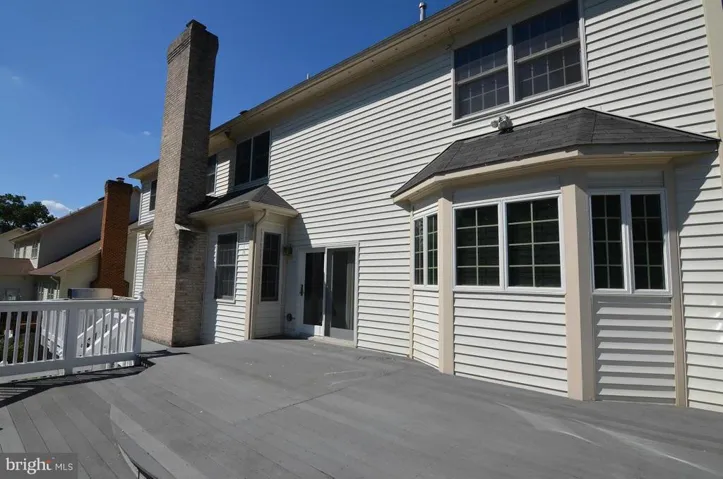 6101 Woodland Stream Dr, Alexandria, Virginia 22310