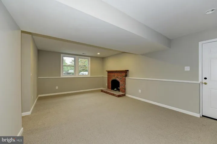12721 Magna Carta Rd, Herndon, Virginia 20171