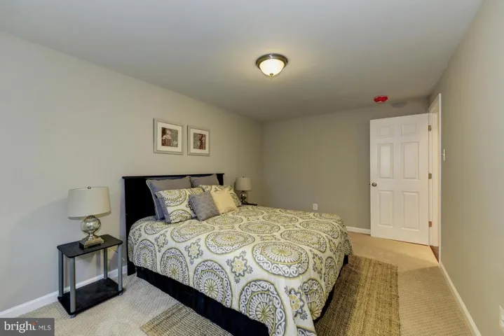 12721 Magna Carta Rd, Herndon, Virginia 20171