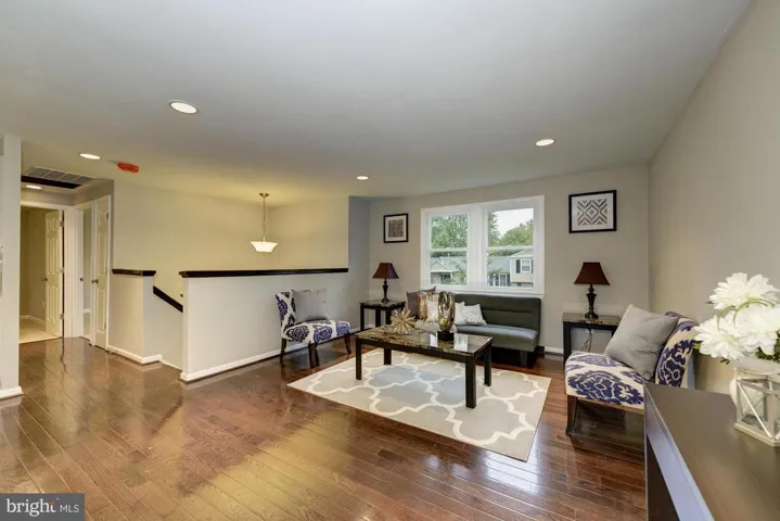 12721 Magna Carta Rd, Herndon, Virginia 20171