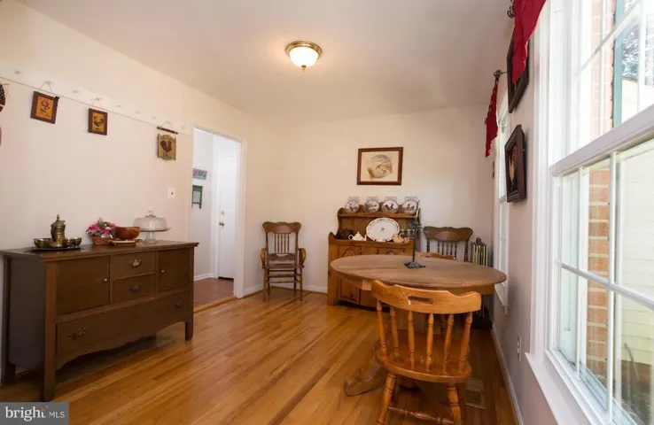 9506 Tregaron Pl, Burke, Virginia 22015