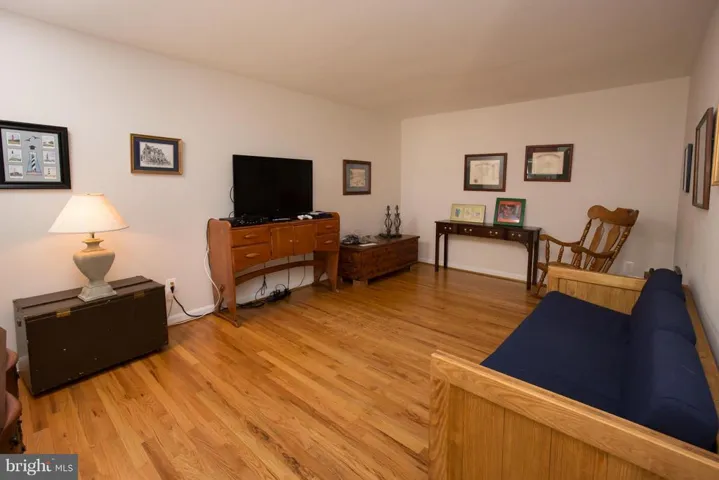 9506 Tregaron Pl, Burke, Virginia 22015
