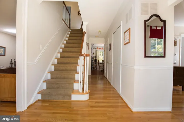 9506 Tregaron Pl, Burke, Virginia 22015