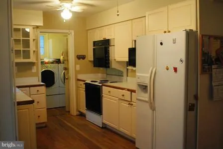 6112 Larstan Dr, Alexandria, Virginia 22312