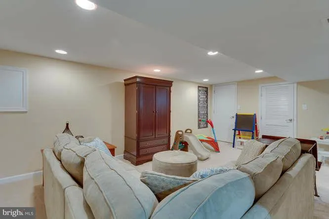 5935 Kelley Ct, Alexandria, Virginia 22312
