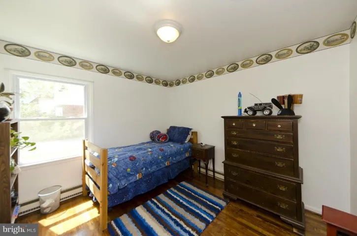 10819 Woodhaven Dr, Fairfax, Virginia 22030
