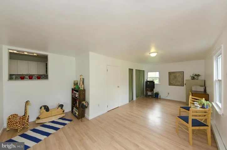 10819 Woodhaven Dr, Fairfax, Virginia 22030