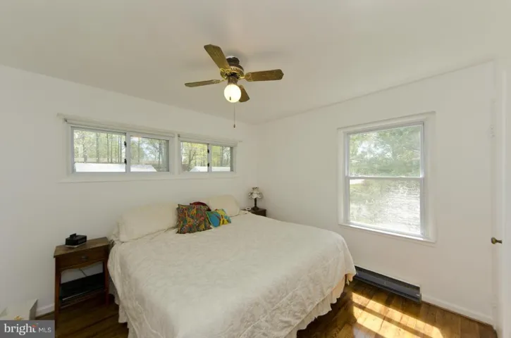 10819 Woodhaven Dr, Fairfax, Virginia 22030
