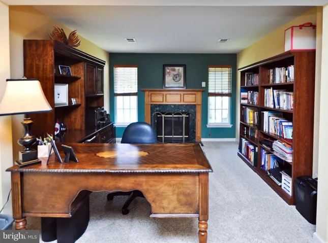 8078 Horseshoe Cottage Cir, Lorton, Virginia 22079