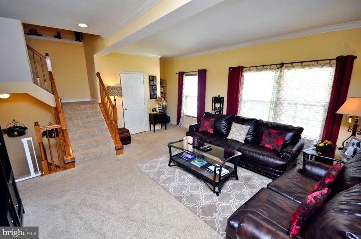 8078 Horseshoe Cottage Cir, Lorton, Virginia 22079