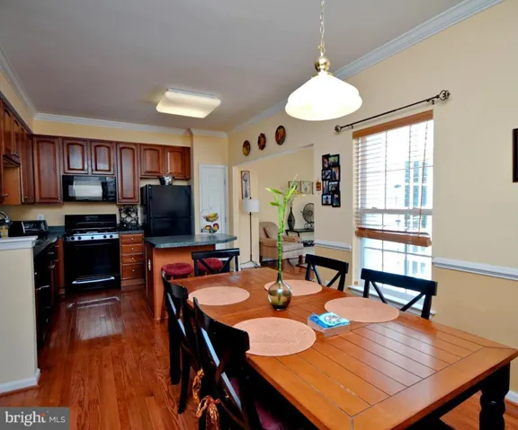8078 Horseshoe Cottage Cir, Lorton, Virginia 22079