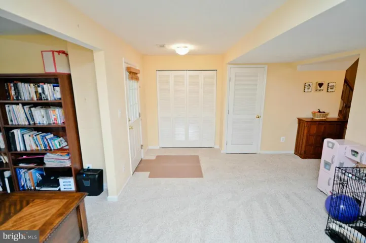 8078 Horseshoe Cottage Cir, Lorton, Virginia 22079