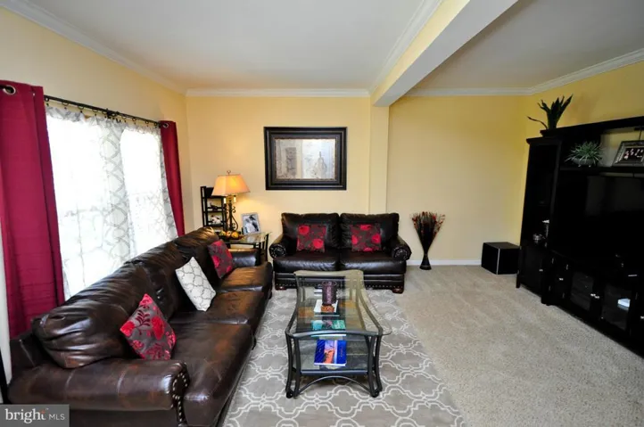 8078 Horseshoe Cottage Cir, Lorton, Virginia 22079