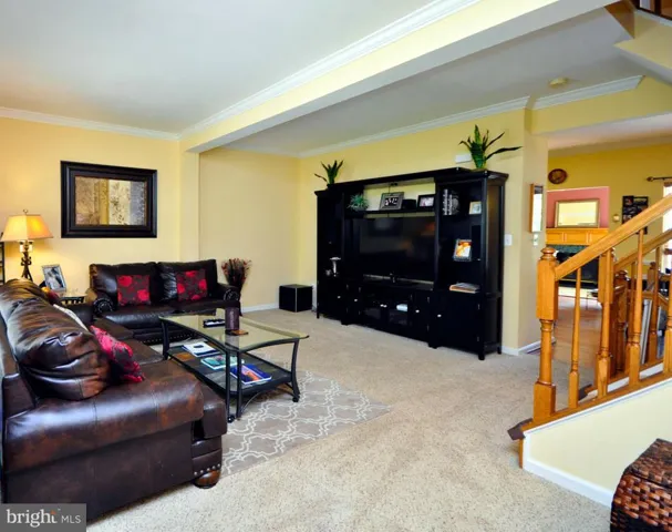8078 Horseshoe Cottage Cir, Lorton, Virginia 22079