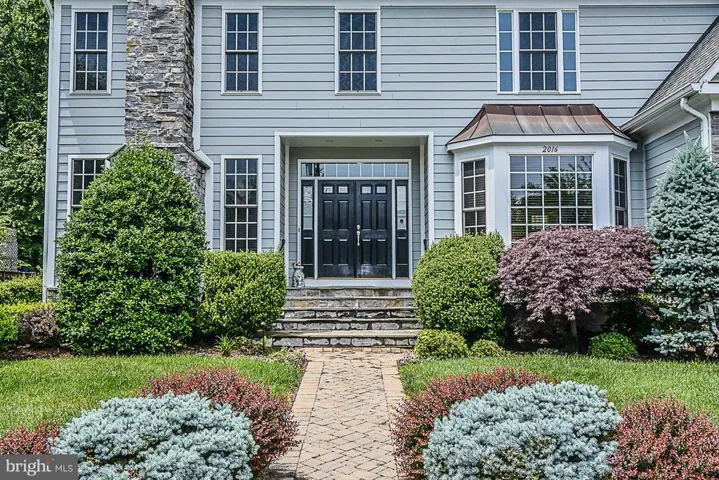 2016 Woodford Rd, Vienna, Virginia 22182