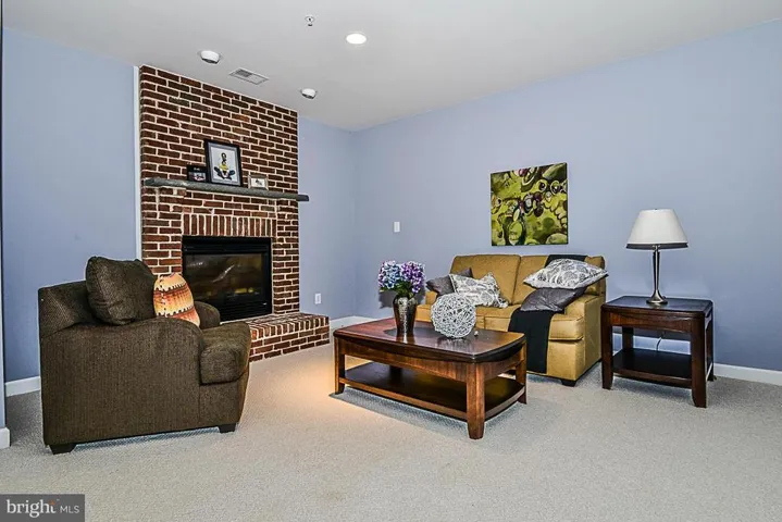 2016 Woodford Rd, Vienna, Virginia 22182