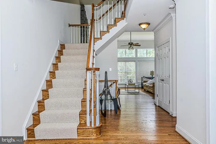 2016 Woodford Rd, Vienna, Virginia 22182