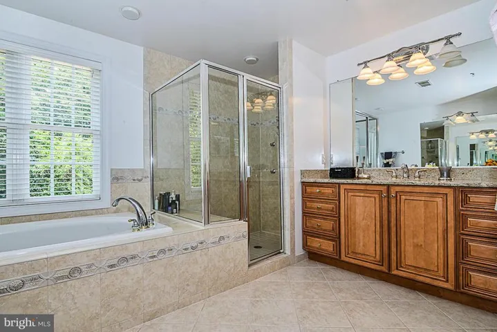 2016 Woodford Rd, Vienna, Virginia 22182