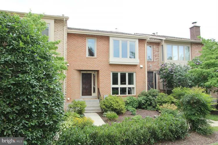 35 VALERIAN COURT, Rockville, MD 20852