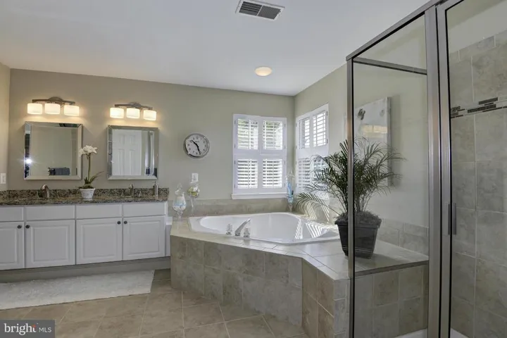 20819 Shy Beaver Ct, Ashburn, Virginia 20147