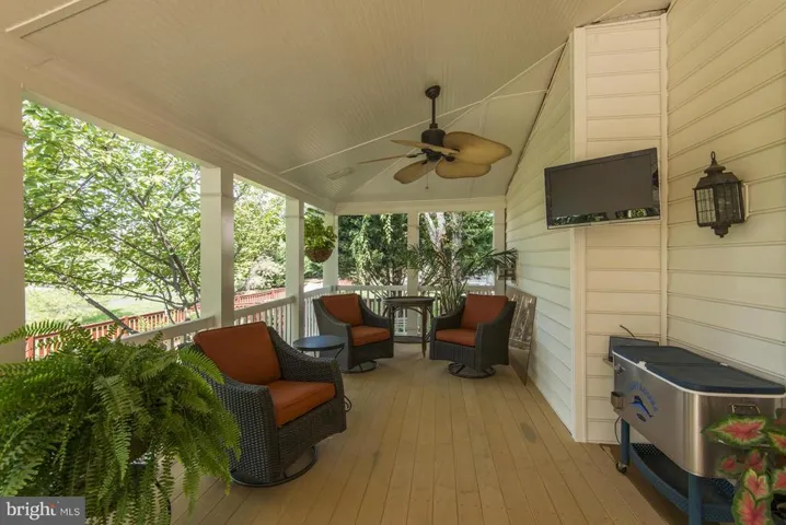 20819 Shy Beaver Ct, Ashburn, Virginia 20147