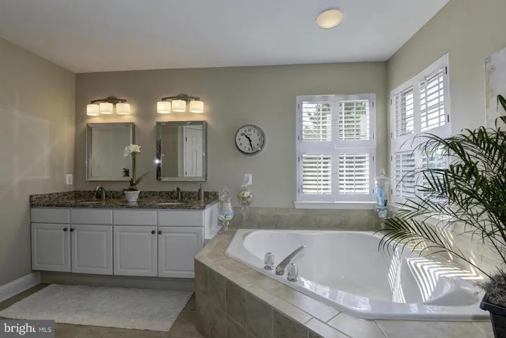 20819 Shy Beaver Ct, Ashburn, Virginia 20147