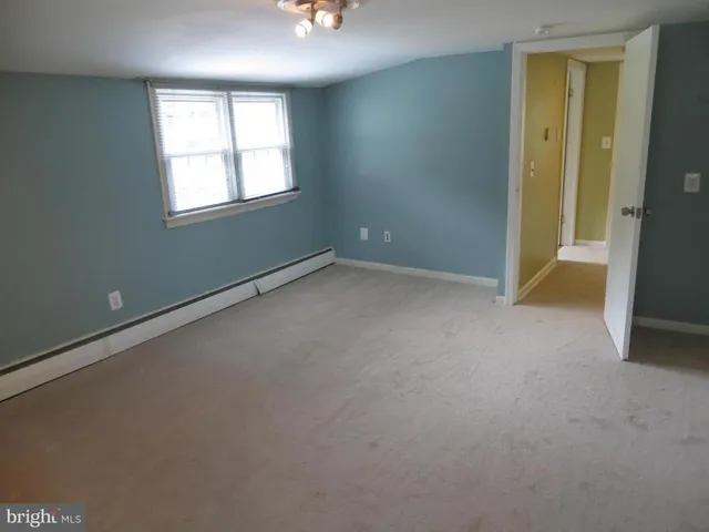 636 Walker Rd, Great Falls, Virginia 22066